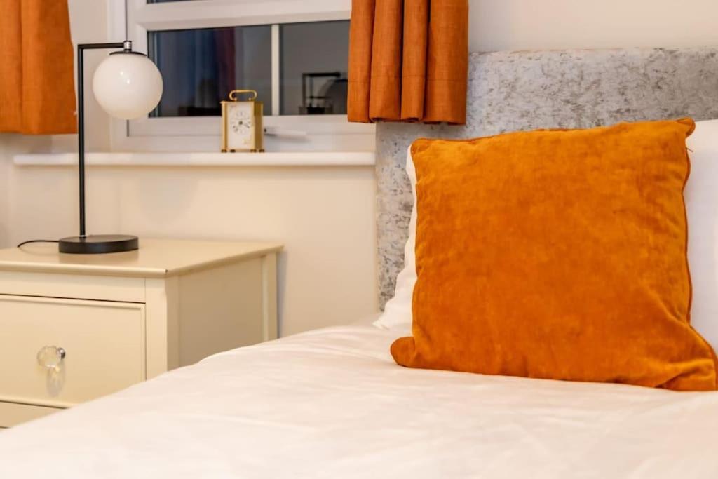 Cozy 3 Bed Sasha House In Beeston Nottingham Villa Kültér fotó